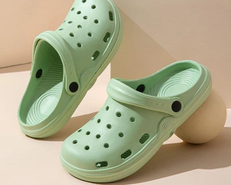Top Custom Crocs Manufacturer in China